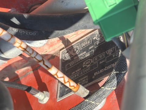 Husqvarna FS524 Walk Behind Concrete Saw — photo 7