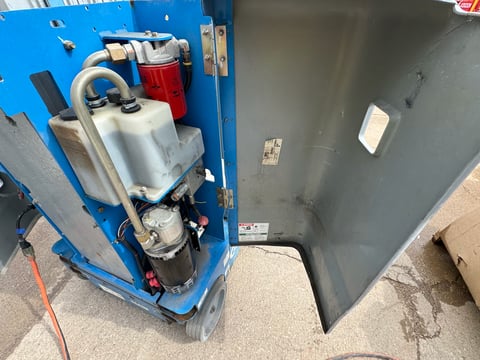 2013 Genie GR-20 Vertical Mast Lift - Inoperable — photo 8
