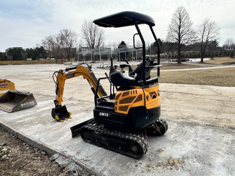 2023 Diggit EM15 Mini Excavator — photo 5
