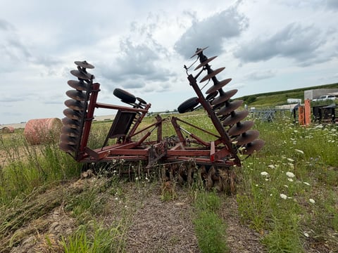 IH 490 Disk Harrow — photo 4