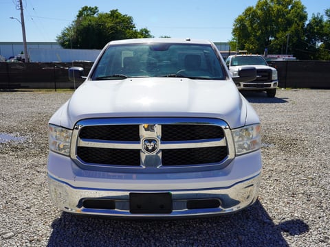 2020 RAM 1500 Classic Regular Cab & Chassis Truck — photo 2