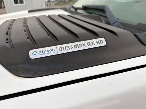 2011 Chevrolet Silverado 3500HD 4X4 Diesel Truck — photo 9