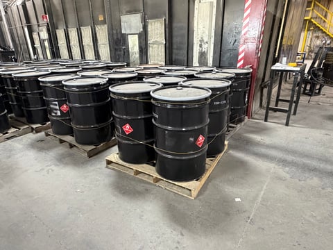 16 Drums of Sherwin-Williams Duraspar 440 Black Dip Enamel (Hazardous Material - See Special Pickup Terms) — photo 2