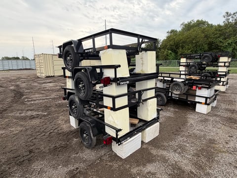 Qty of (4) 2027 Carry-On Trailers Z5X8GW2K — photo 4