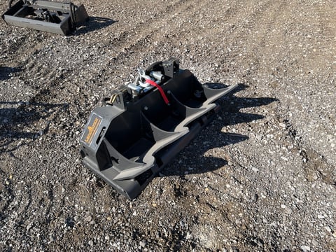 2026 LandHonor 15,000 LB Skid Steer Hydraulic Winch with Spike Anchor (Unused) — photo 3