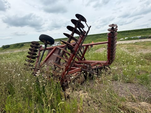 IH 490 Disk Harrow — photo 5