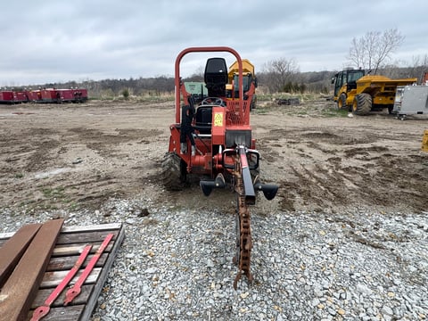 2017 Ditch Witch RT45 Ride on Trencher - Needs New Engine — photo 5