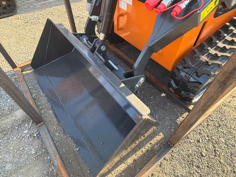 2025 LandHonor LHR-HT380Q1 Mini Skid Steer Loader (Unused) — photo 7