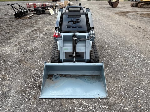 2026 SDLANCH SSL1200 Diesel Skid Steer Loader (Unused) — photo 2