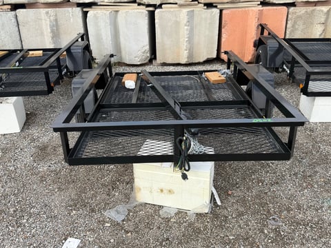 Carry-On 4ft x 6ft Mesh Floor Utility Trailer — No Title, Bill of Sale Only — photo 2