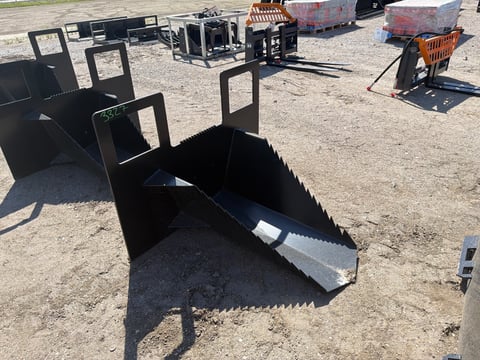 Kit Containers Skid Steer Tree Spade Attachment — photo 2