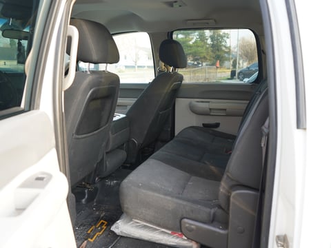 2011 Chevrolet 3500HD — photo 9