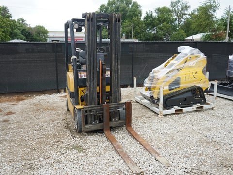 Inoperable - Yale GC030VX Forklift — photo 2