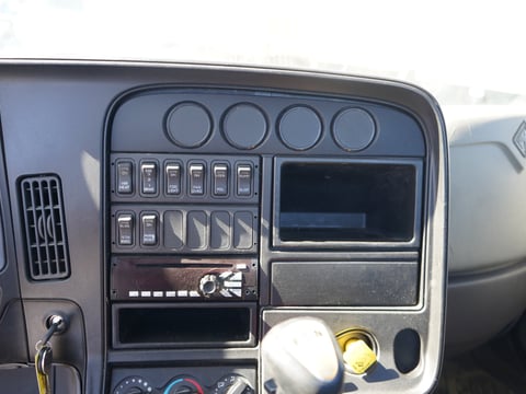 2016 International LF687 ProStar+ T/A Daycab Truck Tractor — photo 18