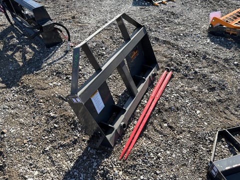 2026 LandHonor BS-12-2500G Skid Steer Bale Spear (Unused) — photo 2