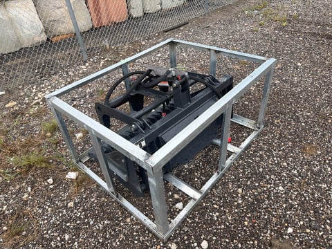 LandHonor MRB-72-44W 44in Mini Skid Steer Rock Grapple — photo 4