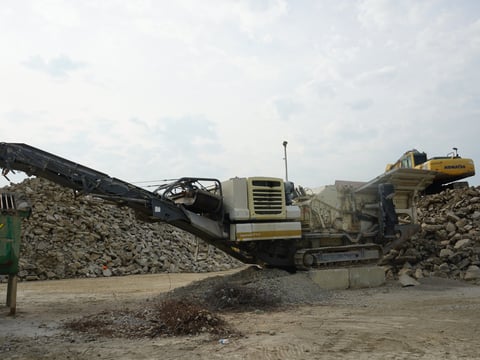 2012 Metso Lokotrack LT1213 Tracked Impact Crusher Plant — photo 6