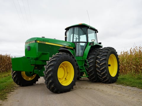 1992 John Deere 4960 Tractor  — photo 2