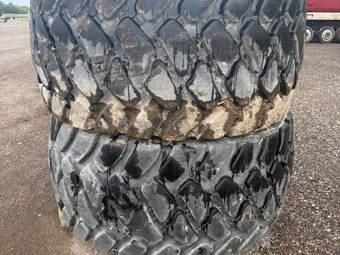 Qty of 2 — 775/65R29 Tubeless Tires on Rims, Fits Volvo Wheel Loader — photo 2