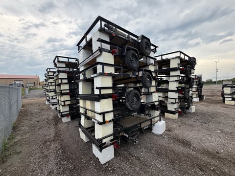 Qty of (6) 2027 Carry-On Trailers Z5X8GW2K — photo 3