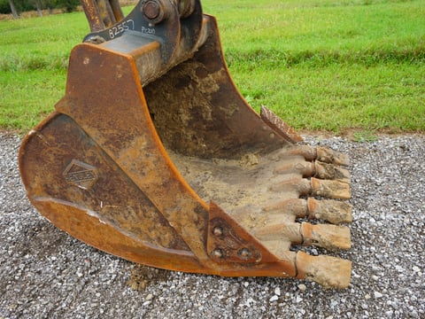1996 Komatsu PC220LC-6LC Hydraulic Excavator — photo 20