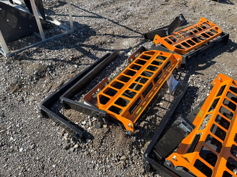 2026 LandHonor PF-11-3500G 42in Skid Steer Pallet Forks, 4,000 LB (Unused) — photo 1