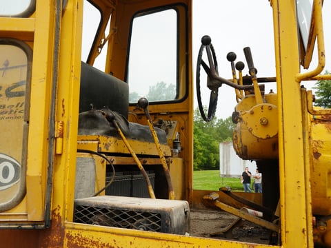 Allis Chalmers M100 Motor Grader — photo 22