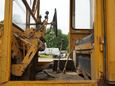 Allis Chalmers M100 Motor Grader — photo 24