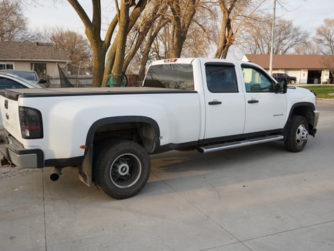 2011 Chevrolet 3500HD — photo 4