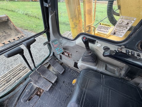 1996 Komatsu PC220LC-6LC Hydraulic Excavator — photo 12