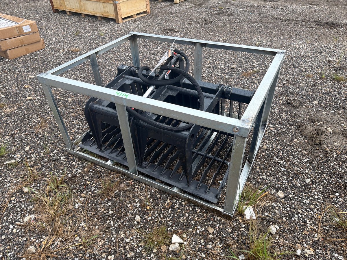 LandHonor MRB-72-44W 44in Mini Skid Steer Rock Grapple