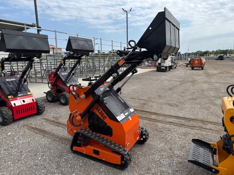 2026 Sdlool SL36C Mini Skid Steer Loader (Unused) — photo 3