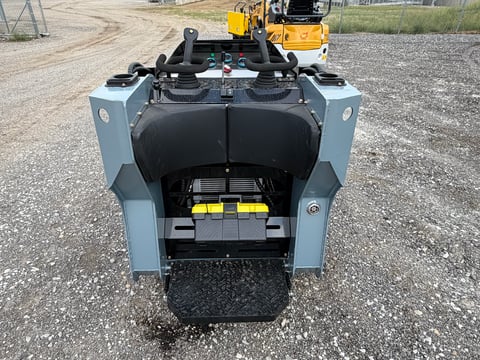 2026 SDLANCH SSL1200 Diesel Skid Steer Loader (Unused) — photo 5