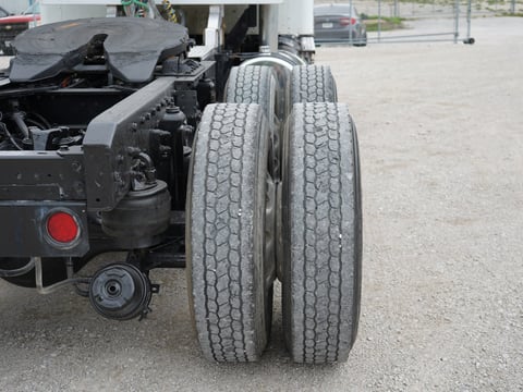 2001 Kenworth T800 T/A Sleeper Truck  — photo 31