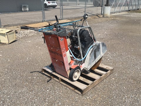 Husqvarna FS524 Walk Behind Concrete Saw — photo 4