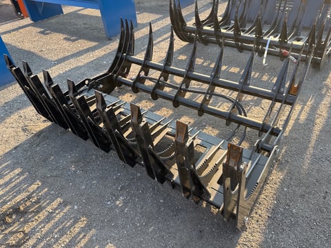 2026 Giyi Gy-CLG72 Skid Steer Grapple (Unused) — photo 3