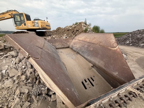 2012 Metso Lokotrack LT1213 Tracked Impact Crusher Plant — photo 26