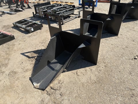 Kit Containers Skid Steer Tree Spade Attachment — photo 1