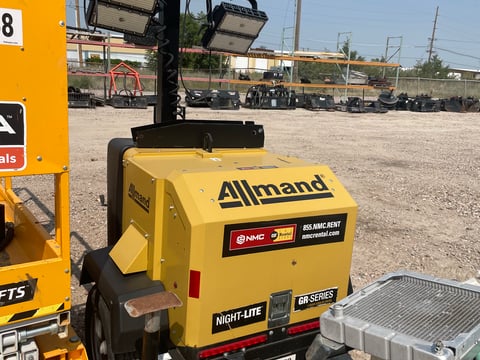 Inoperable Allmand NLPRO11 Towable Light Tower  — photo 4