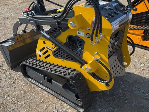 2026 SDLANCH SSL60 Mini Skid Steer Loader (Unused) — photo 8