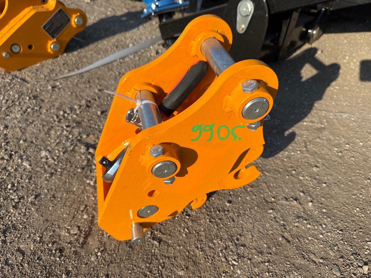 2026 GIYI GY-K302 Excavator Quick Hitch (Unused)