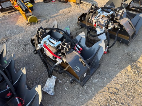 2025 LandHonor FW-13-15000G 15,000 LB Hydraulic Winch (Unused) — photo 3