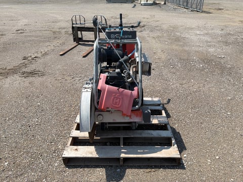 Husqvarna FS524 Walk Behind Concrete Saw — photo 2