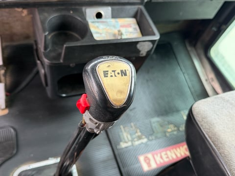 2001 Kenworth T800 T/A Sleeper Truck  — photo 18