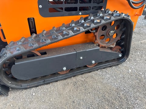 2025 LandHonor LHR-HT380Q1 Mini Skid Steer Loader (Unused) — photo 6