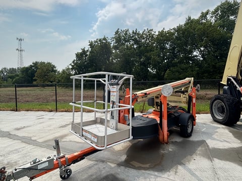 2019 JLG T350 Boom Lift 35' Towable Articulated — photo 7