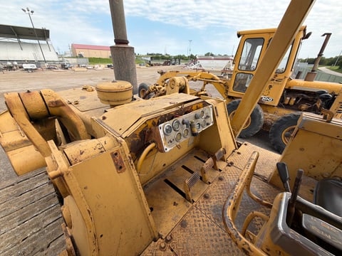 Caterpillar 977 Crawler Loader — photo 16