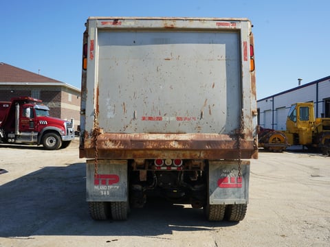 2014 Mack Granite GU713 Quad/A Dump Truck — photo 5