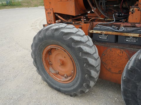 Champion 710A Motor Grader — photo 17