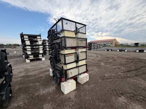 Qty of (4) 2027 Carry-On Trailers Z5X8GW2K — photo 2
